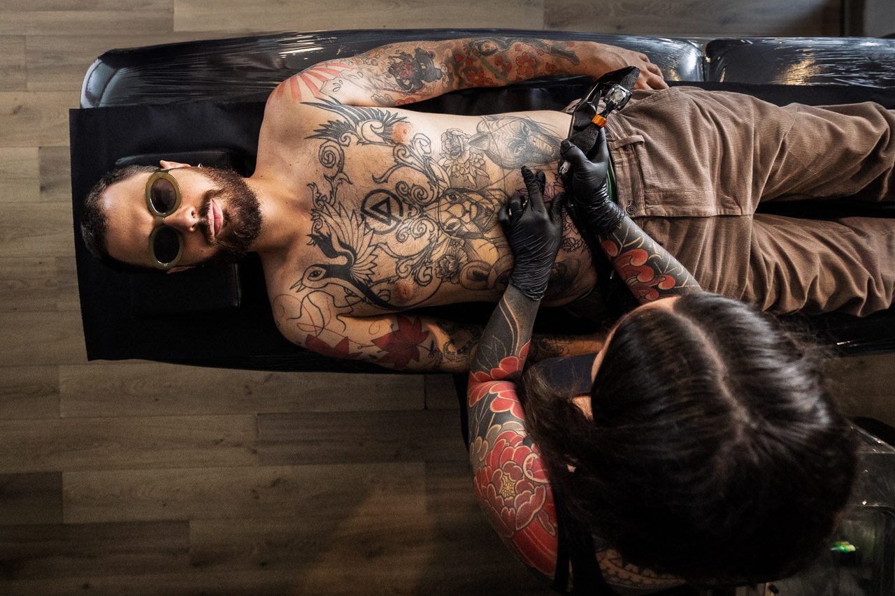carry graphik tattoo 974