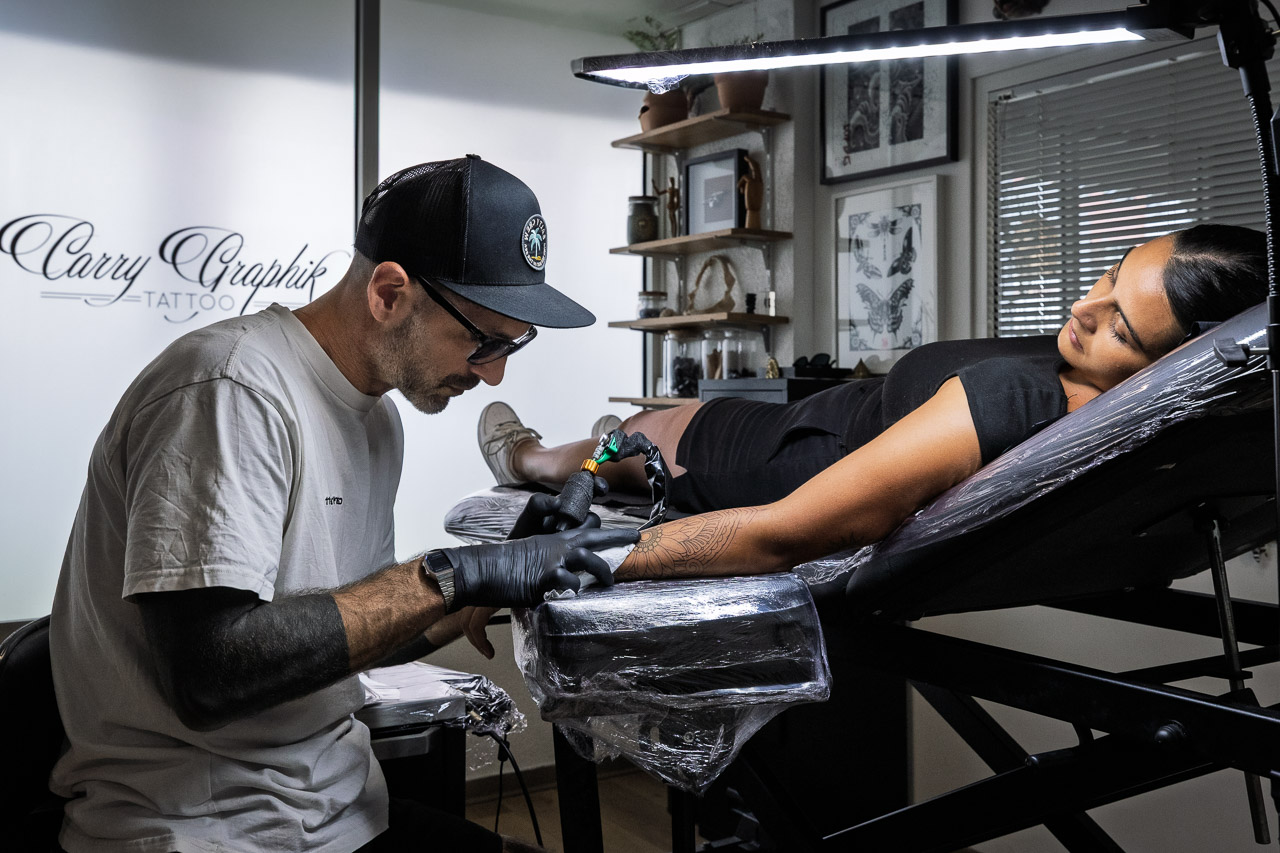 carry graphik salon de tatouage à saint eu île de La Réunion