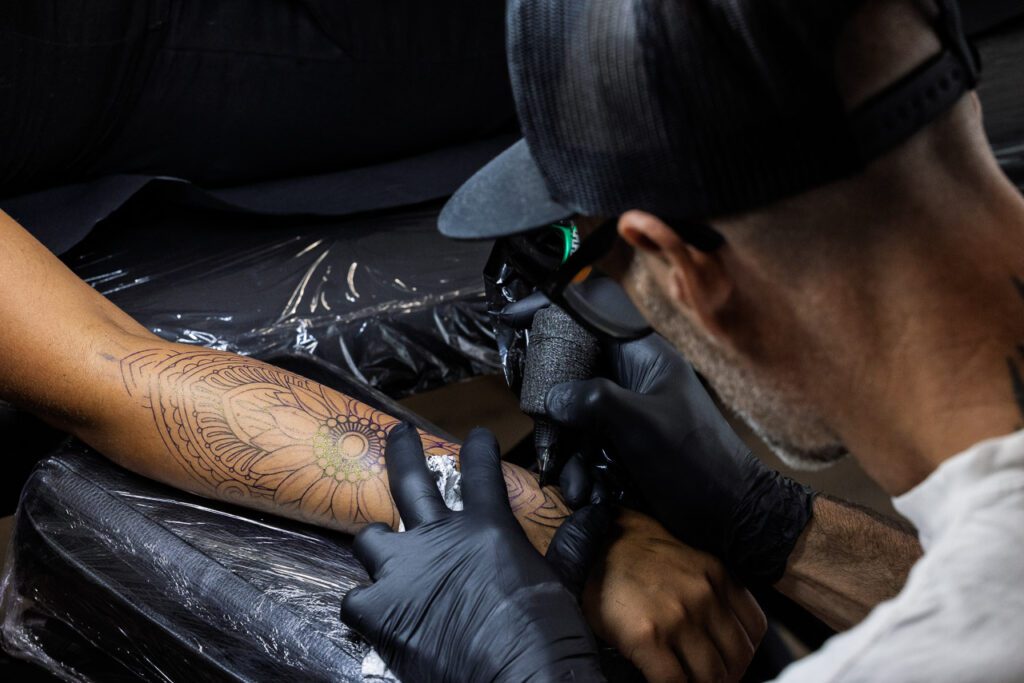 Mathieu Kes tatoueur Carry Graphik Tattoo saint leu la Réunion